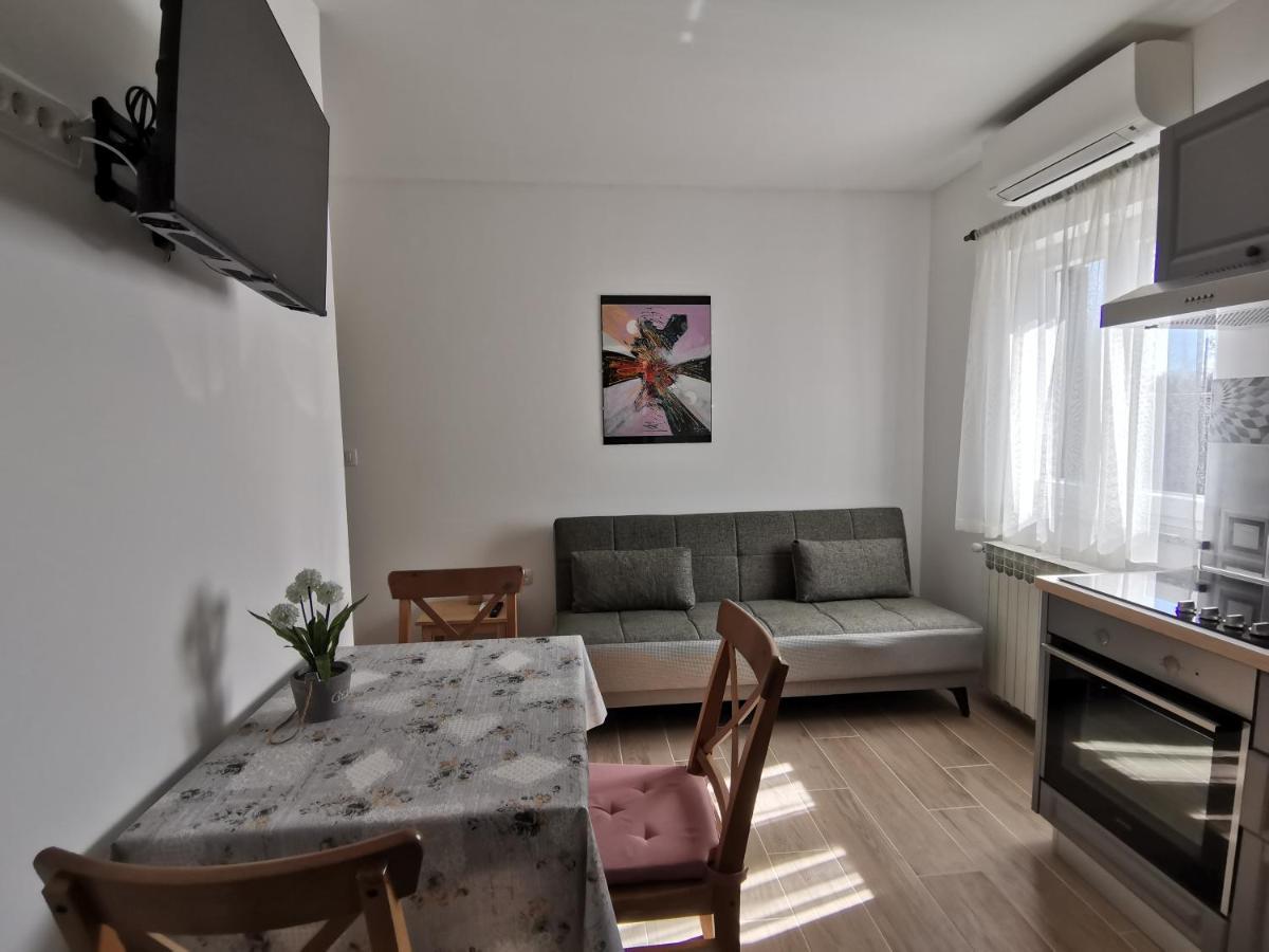 Apartman Marijeta Mošćenička Draga Buitenkant foto
